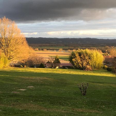 Gite Au Bouzigues Monlaur-Bernet Exterior foto